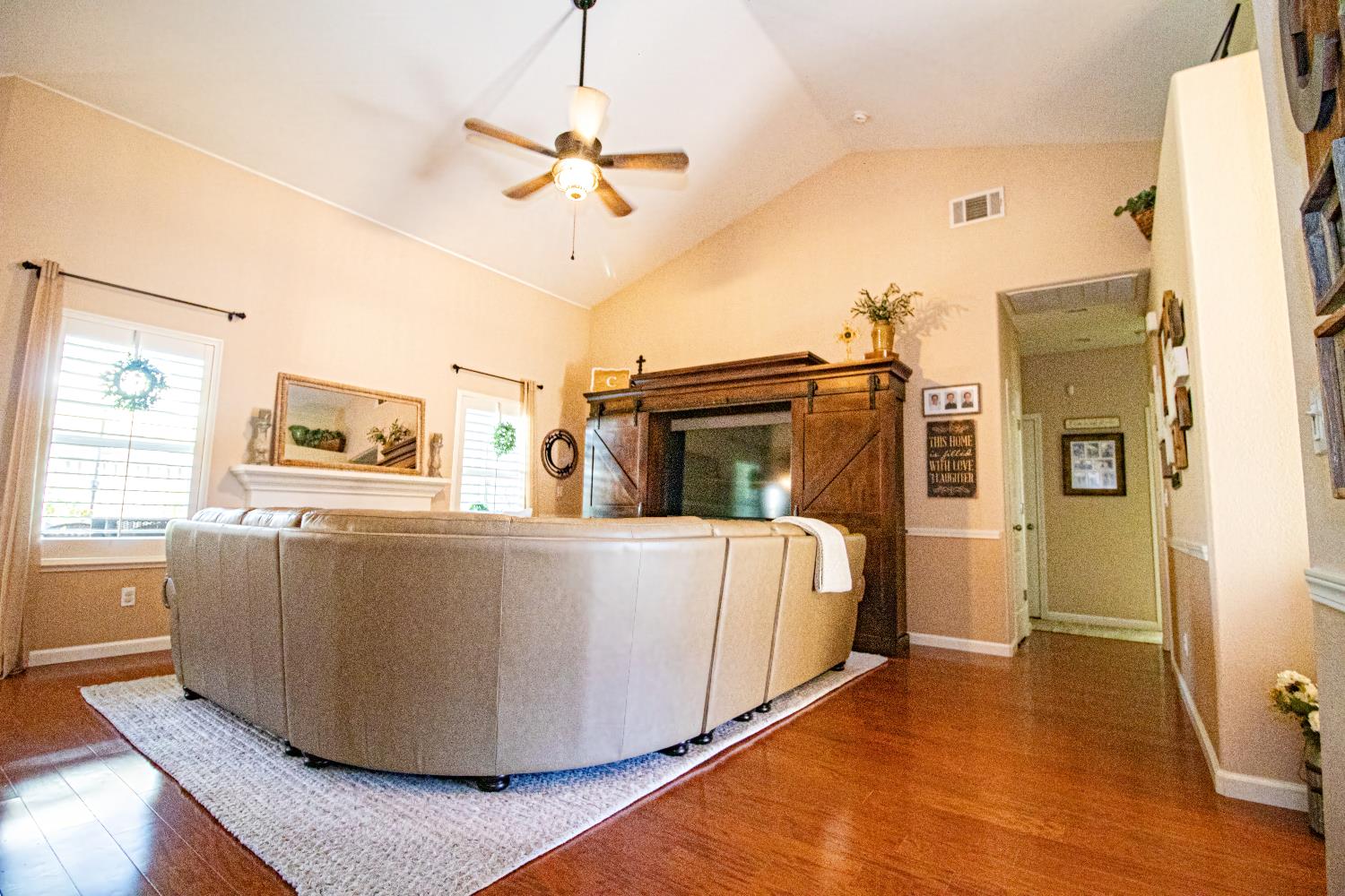 3156 N Arroyo Ave, Fresno, CA 93727