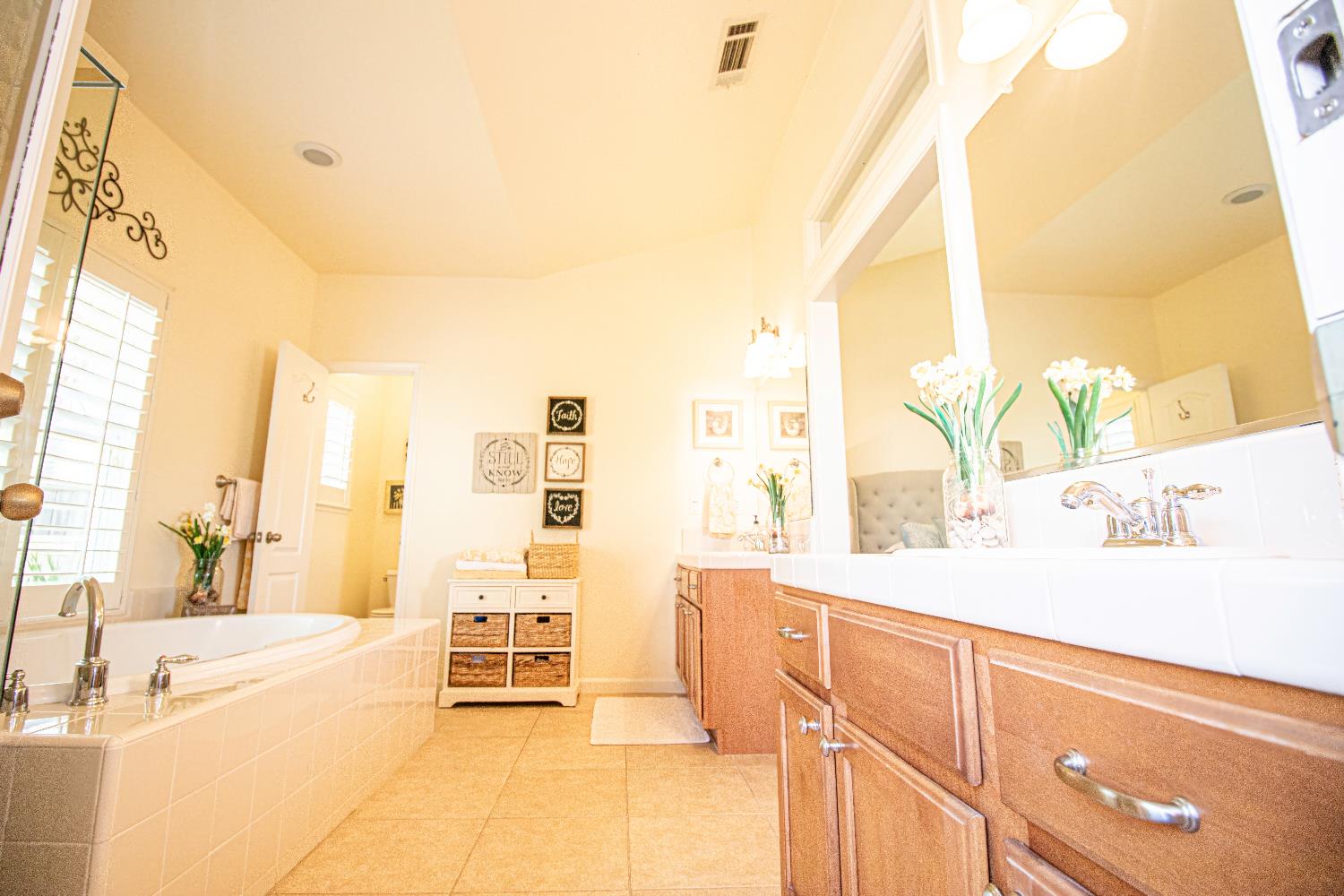 3156 N Arroyo Ave, Fresno, CA 93727