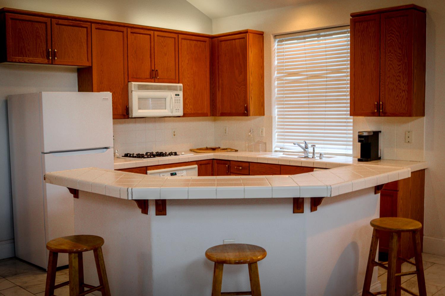 2027 E Eclipse Ave, Fresno, CA 93720