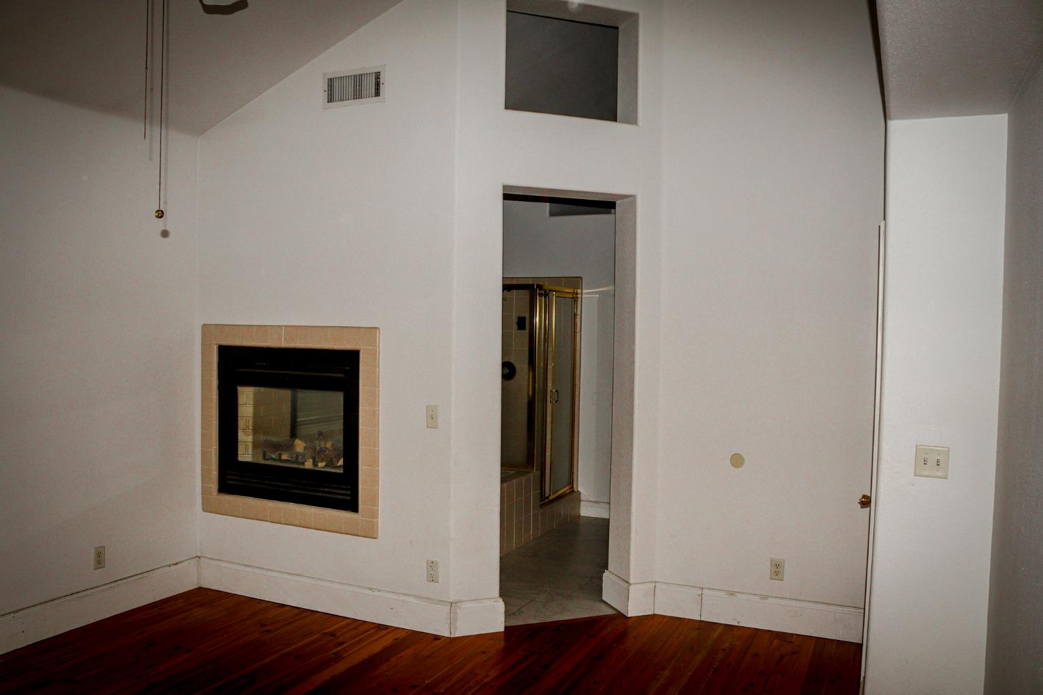 2027 E Eclipse Ave, Fresno, CA 93720