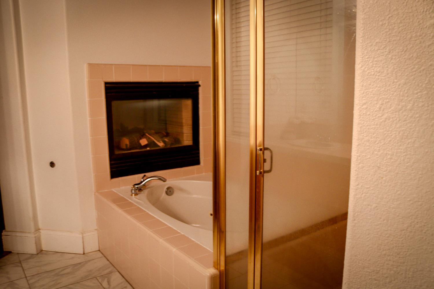 2027 E Eclipse Ave, Fresno, CA 93720