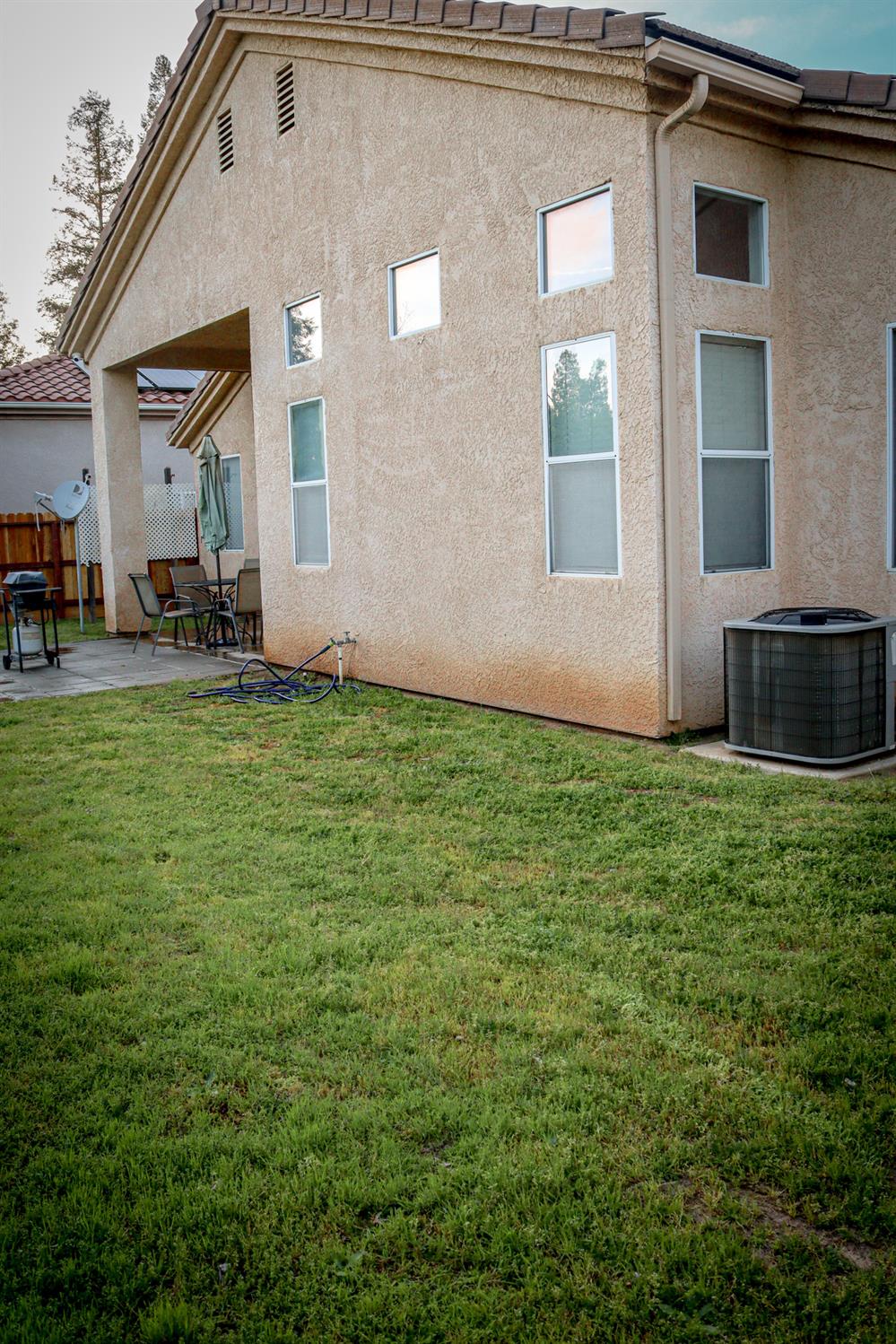 2027 E Eclipse Ave, Fresno, CA 93720