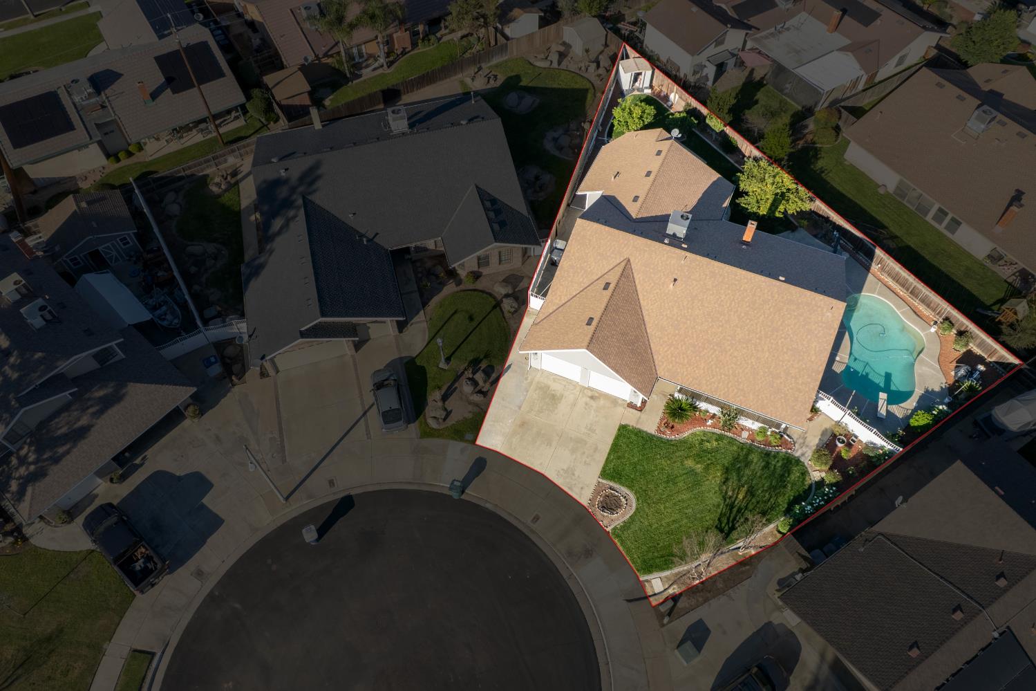 2054 Irving Cir, Tulare, CA 93274