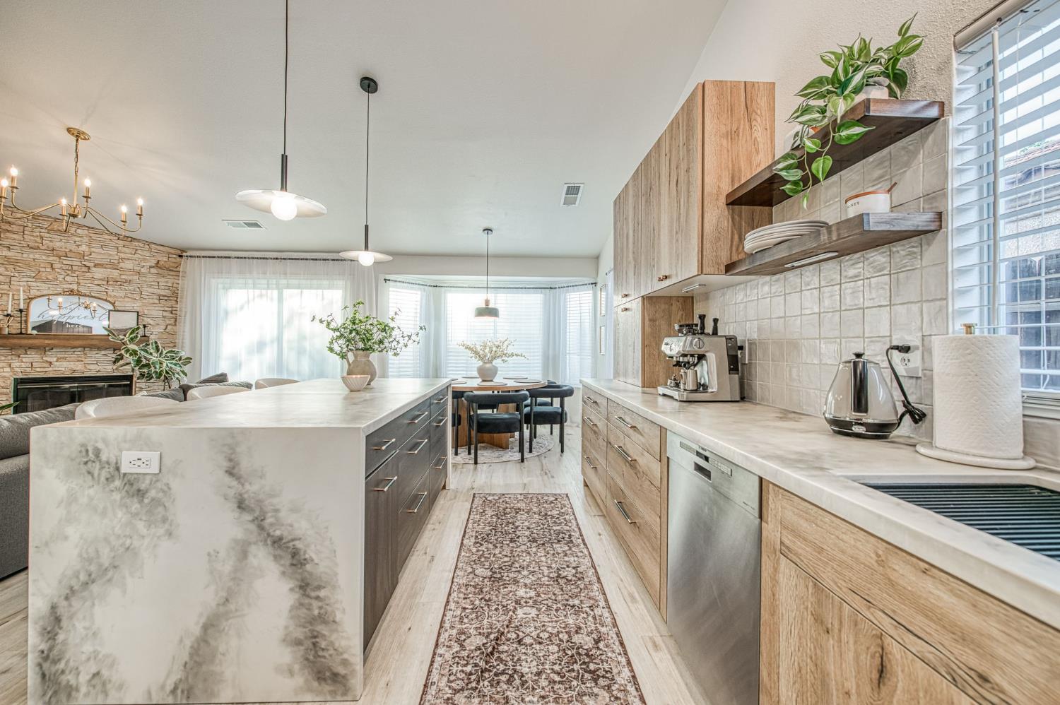 7415 N Hayston Ave, Fresno, CA 93720