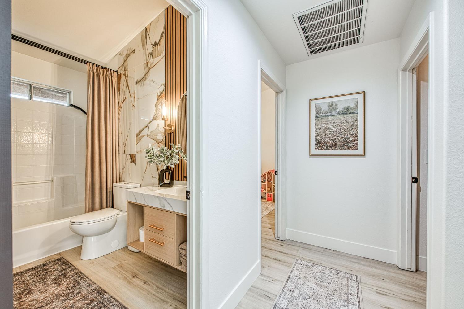 7415 N Hayston Ave, Fresno, CA 93720