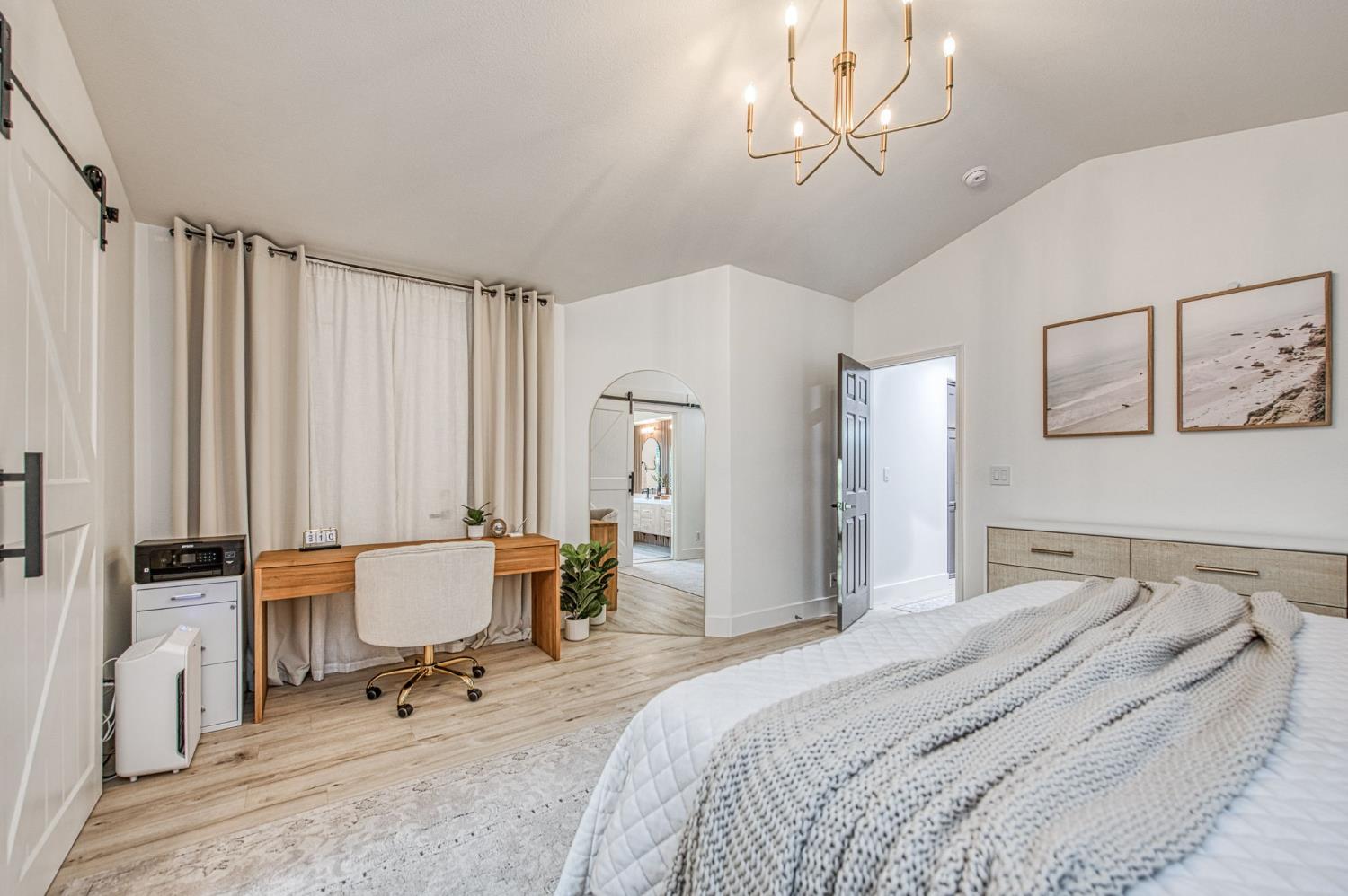 7415 N Hayston Ave, Fresno, CA 93720