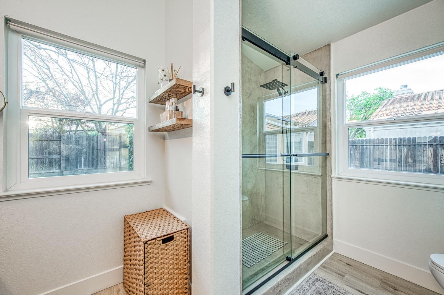 7415 N Hayston Ave, Fresno, CA 93720