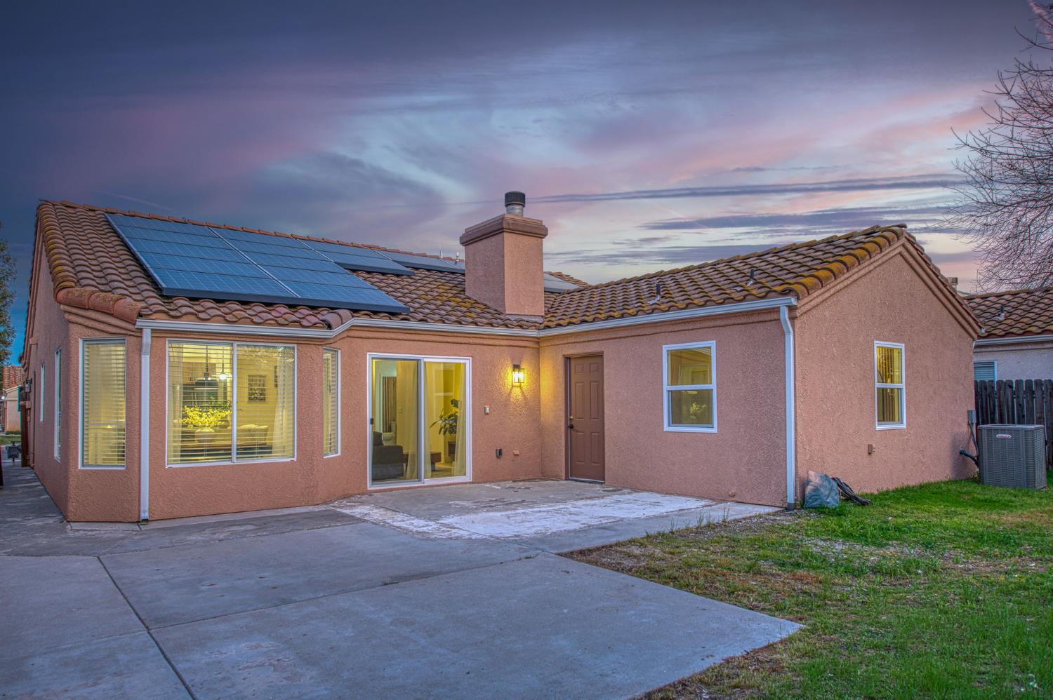 7415 N Hayston Ave, Fresno, CA 93720