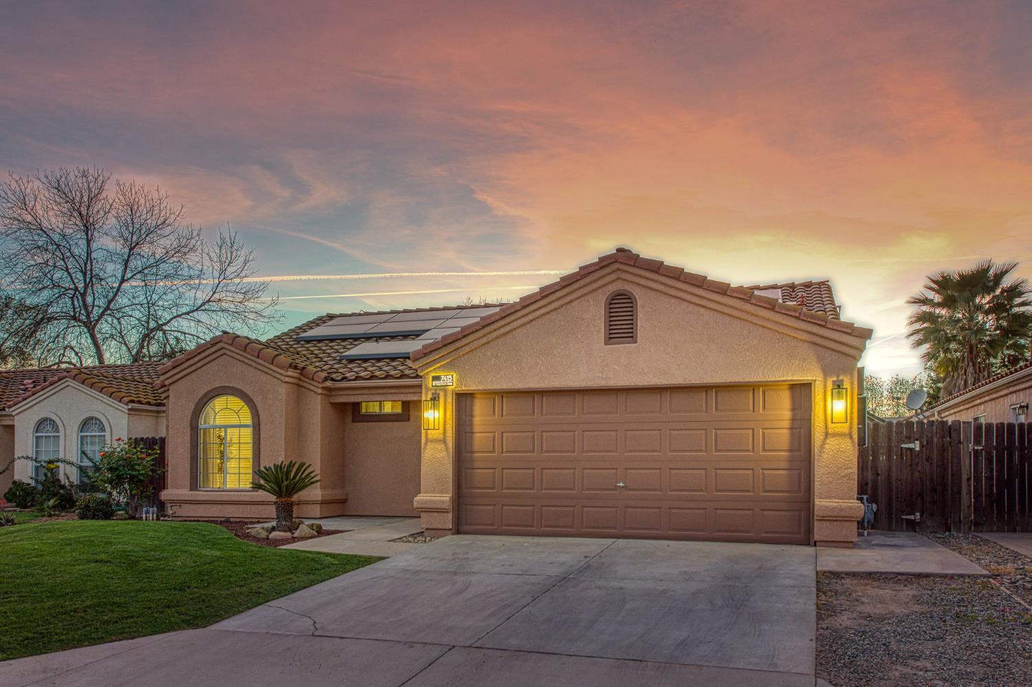 7415 N Hayston Ave, Fresno, CA 93720