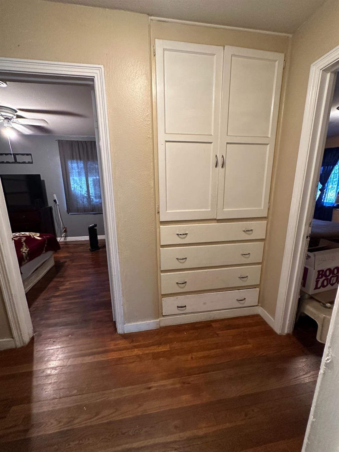 915 W Fountain Way, Fresno, CA 93705