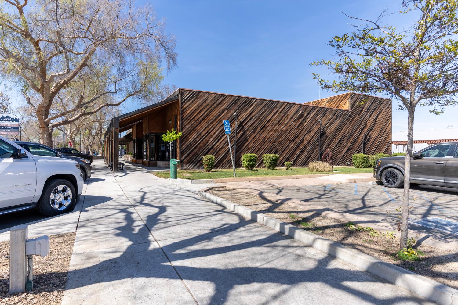 270 N 5Th St, Coalinga, CA 93210