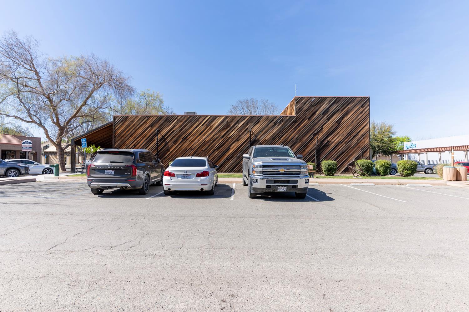 270 N 5Th St, Coalinga, CA 93210