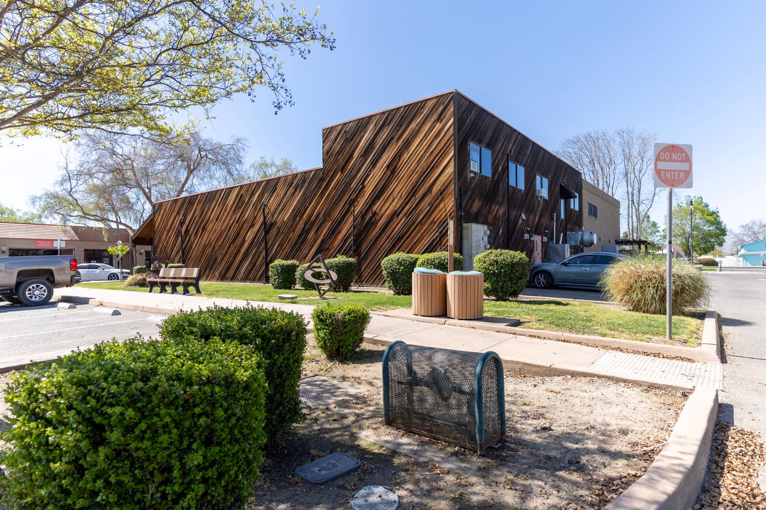 270 N 5Th St, Coalinga, CA 93210