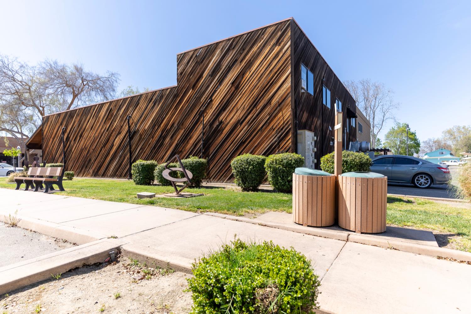 270 N 5Th St, Coalinga, CA 93210