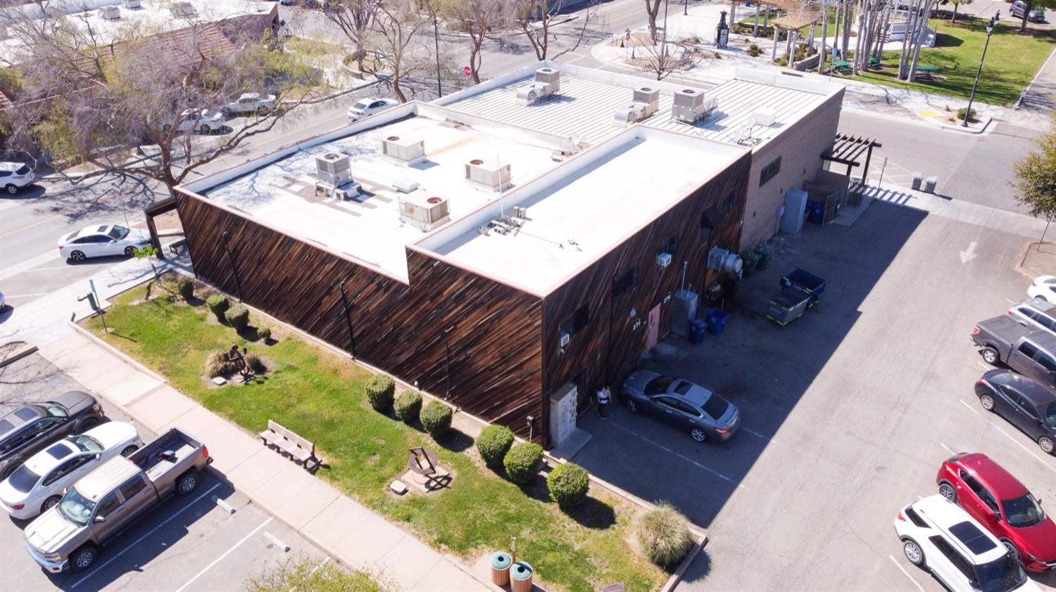 270 N 5Th St, Coalinga, CA 93210