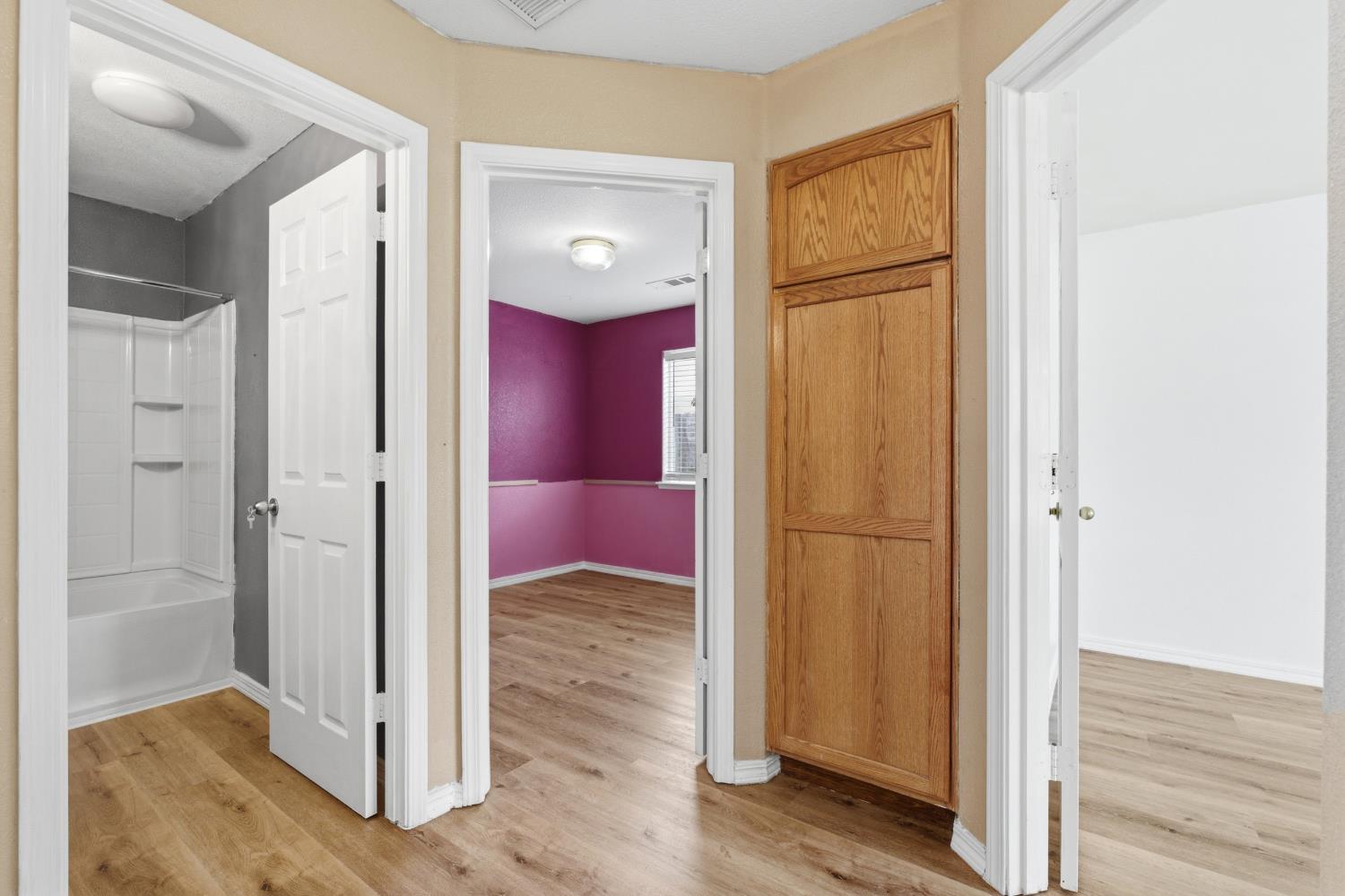 1623 Hudson Ave, Tulare, CA 93274