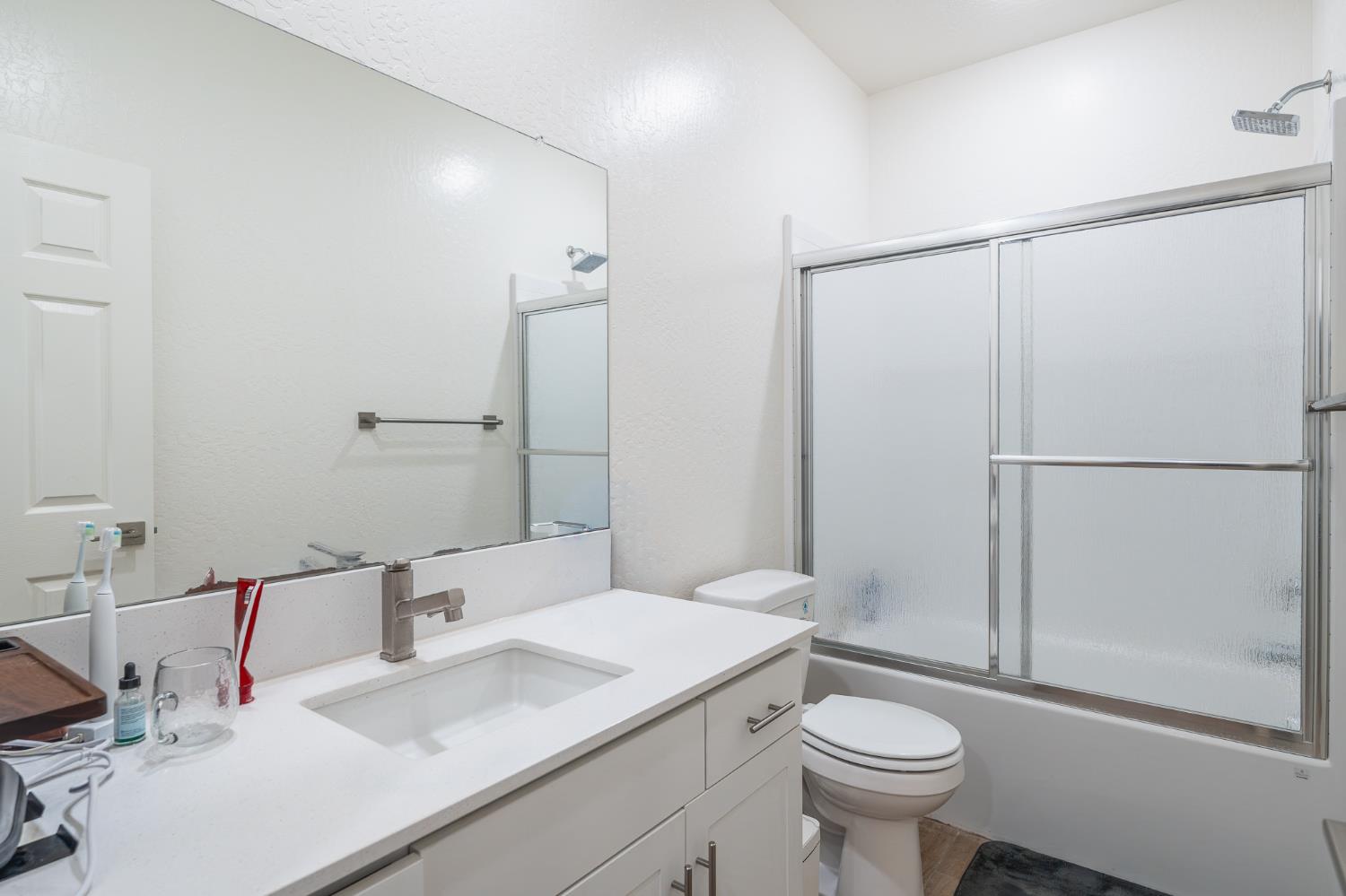 1180 Encore Way W, Madera, CA 93636