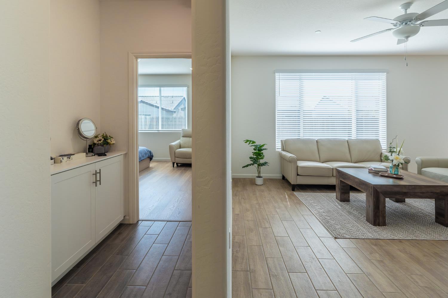 1180 Encore Way W, Madera, CA 93636