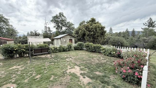 39468 Summit Dr, Oakhurst, CA 93644