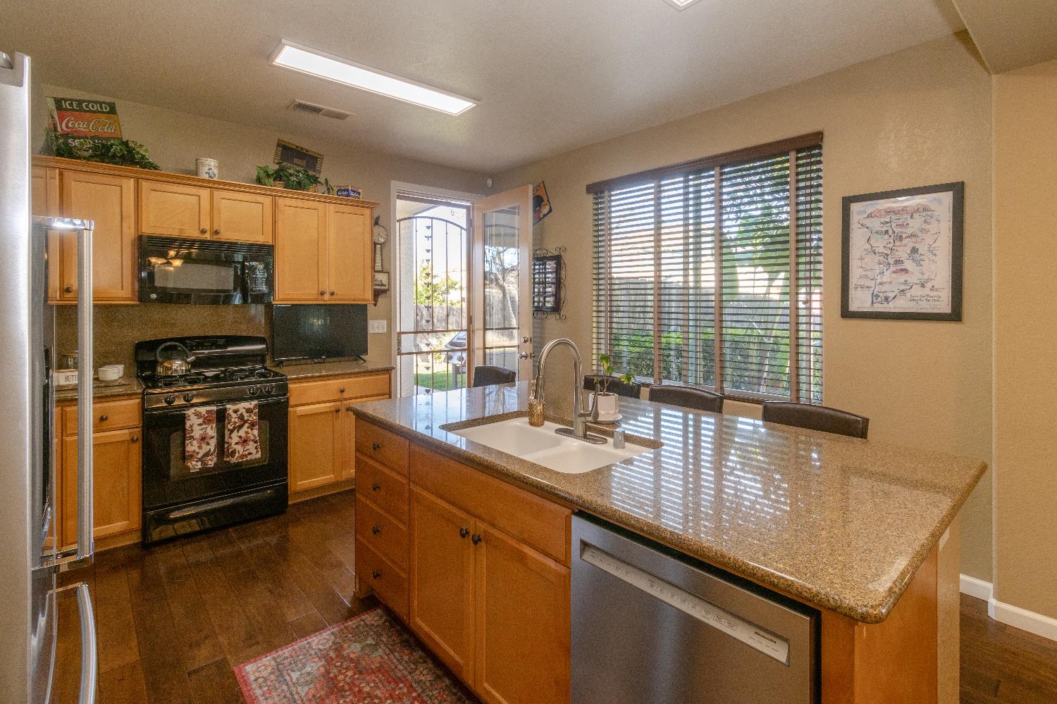 7470 E Fedora Ave, Fresno, CA 93737