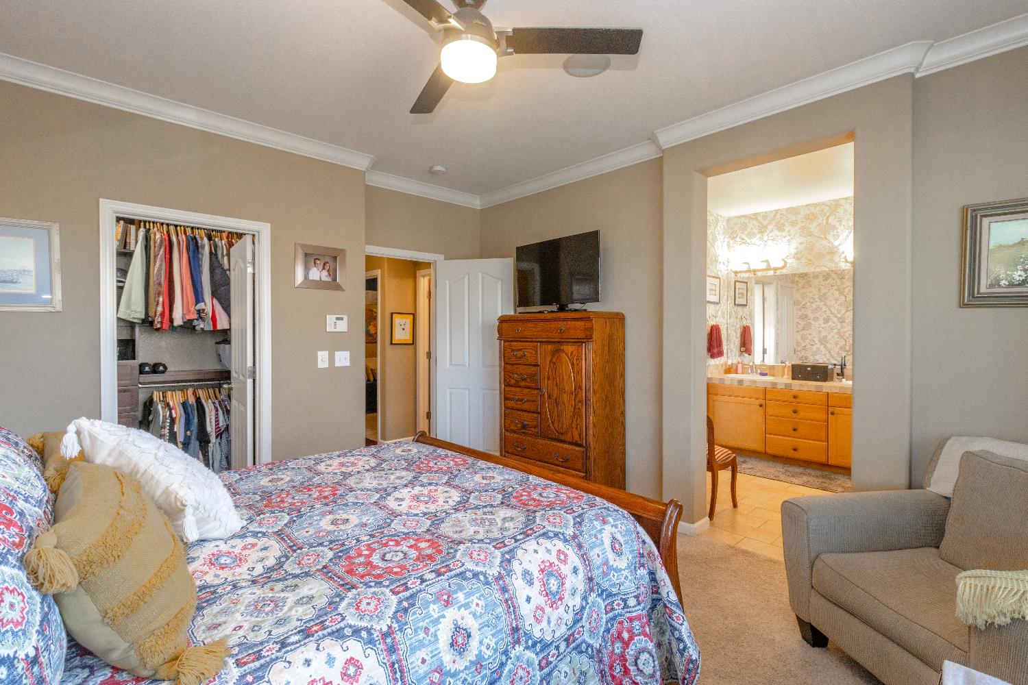 7470 E Fedora Ave, Fresno, CA 93737