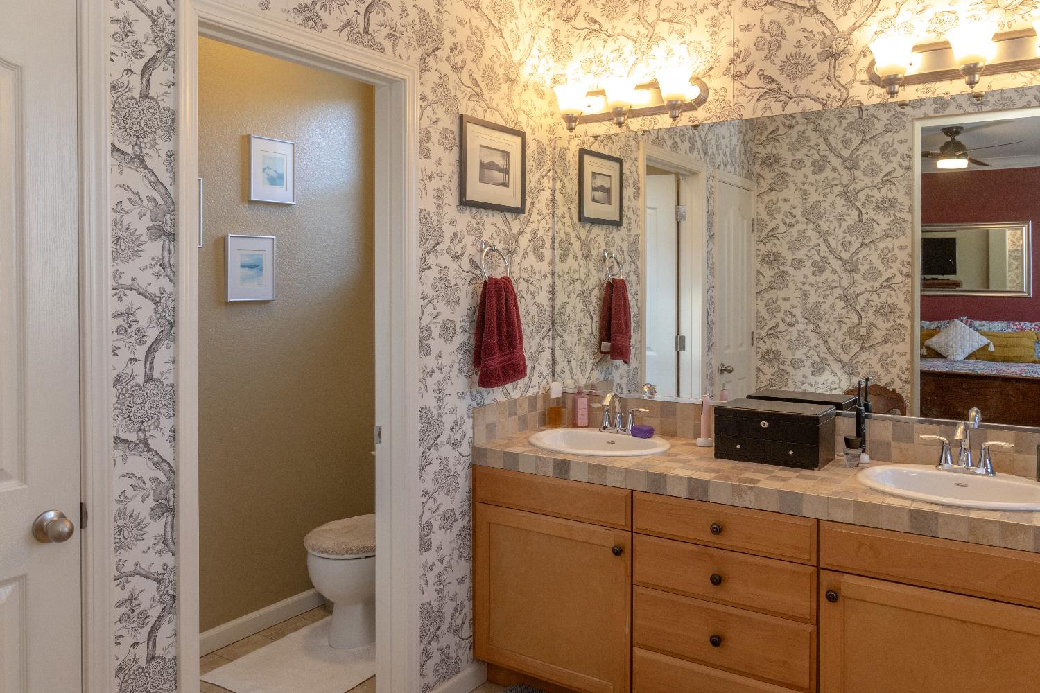 7470 E Fedora Ave, Fresno, CA 93737