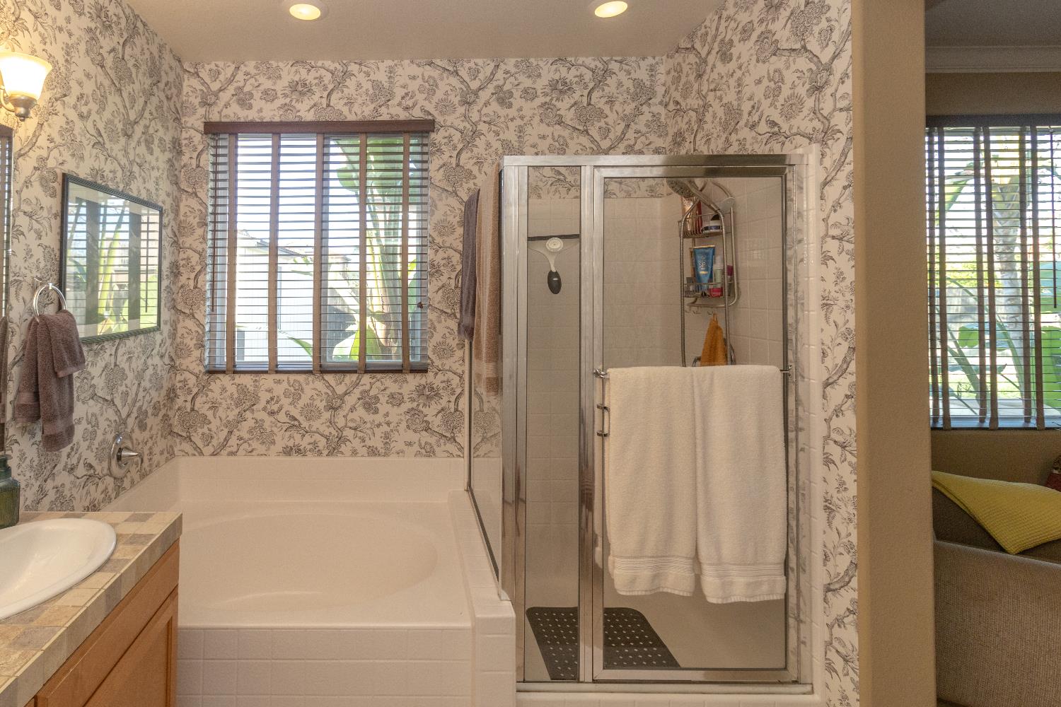 7470 E Fedora Ave, Fresno, CA 93737