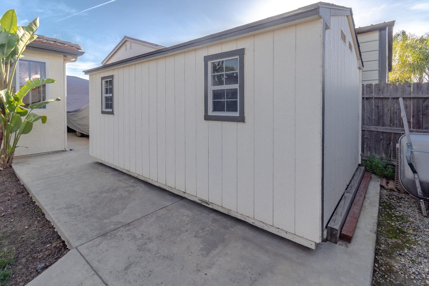 7470 E Fedora Ave, Fresno, CA 93737