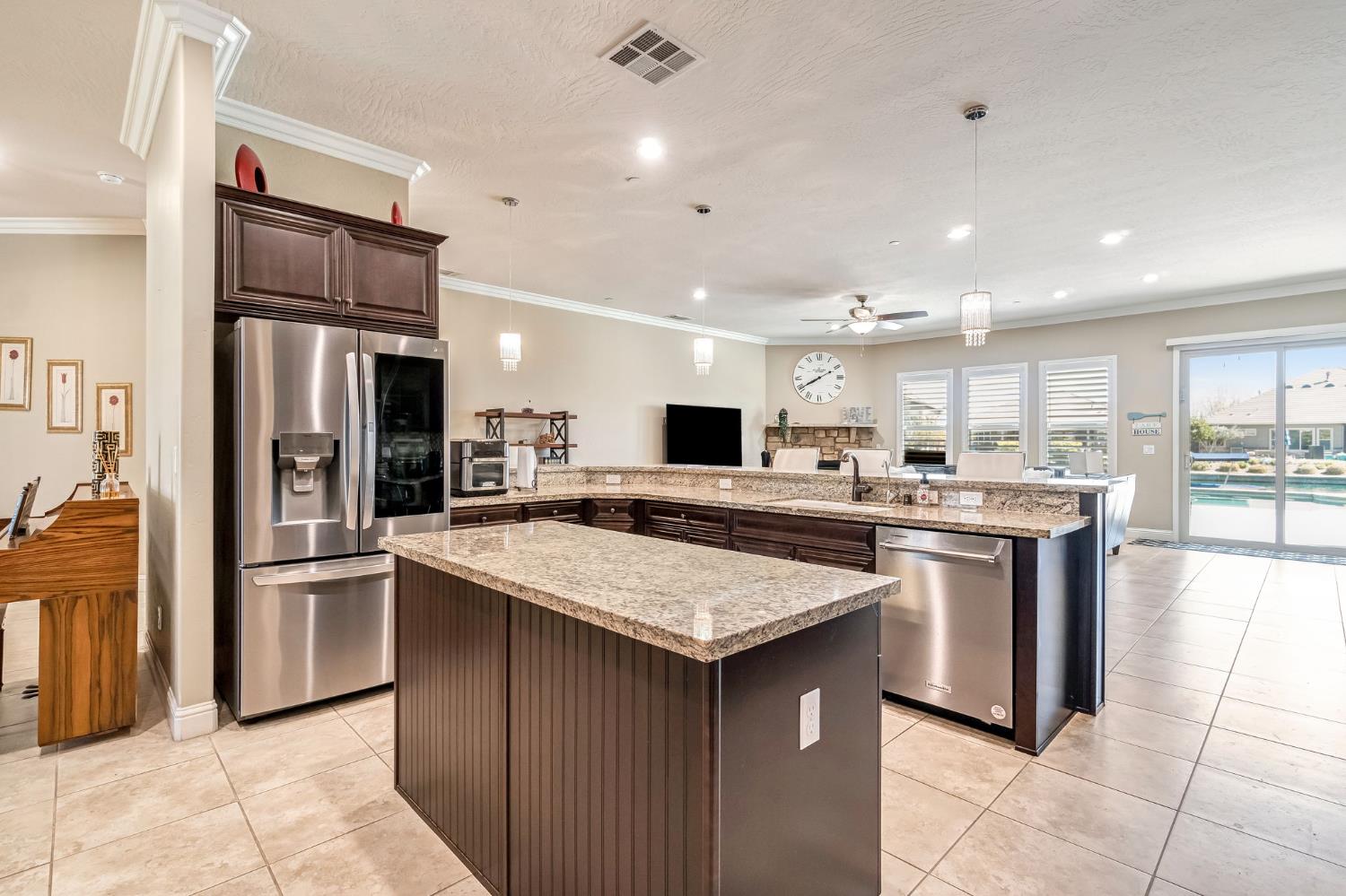 10819 E Fountain View, Clovis, CA 93619