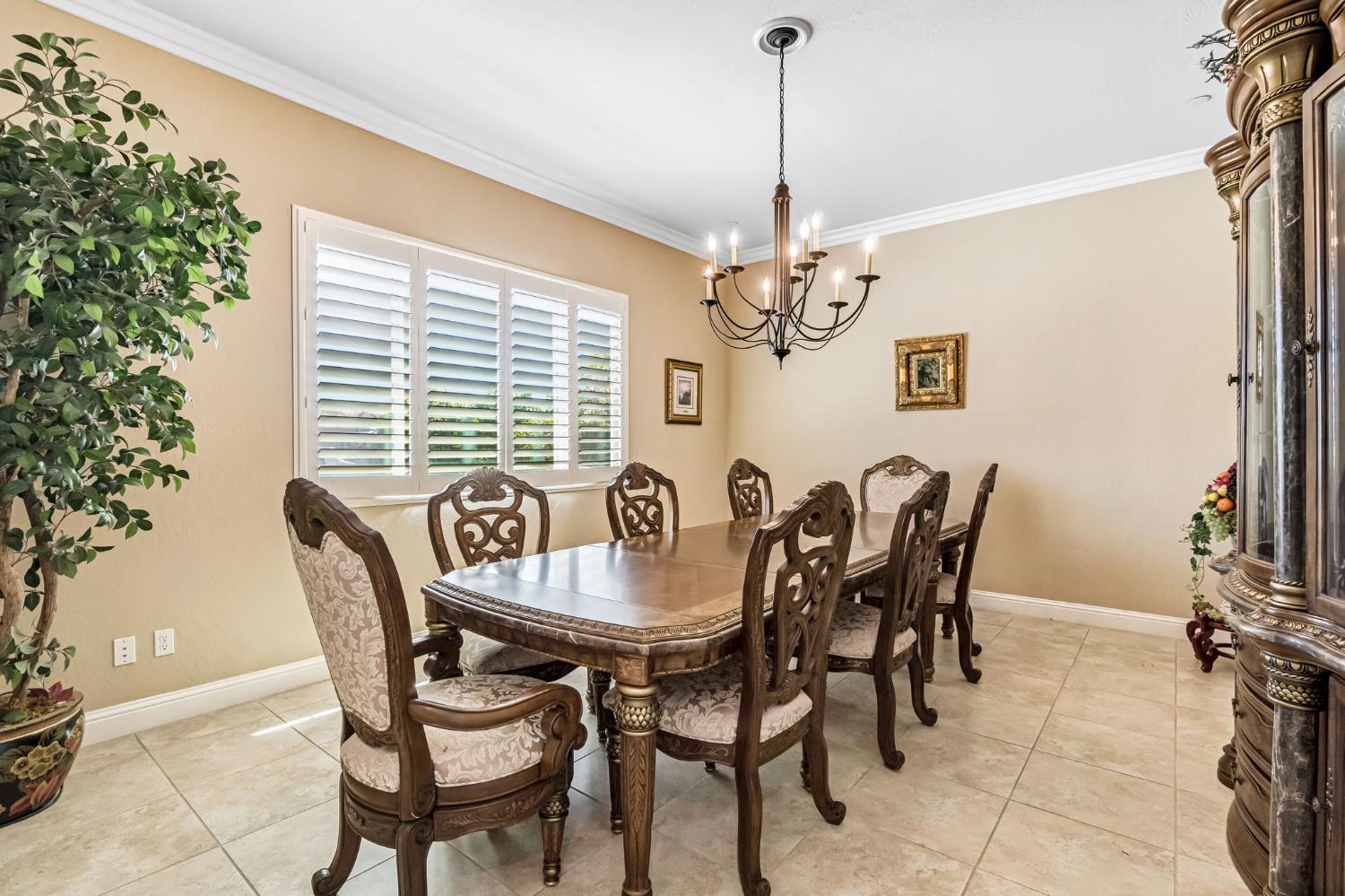 10819 E Fountain View, Clovis, CA 93619