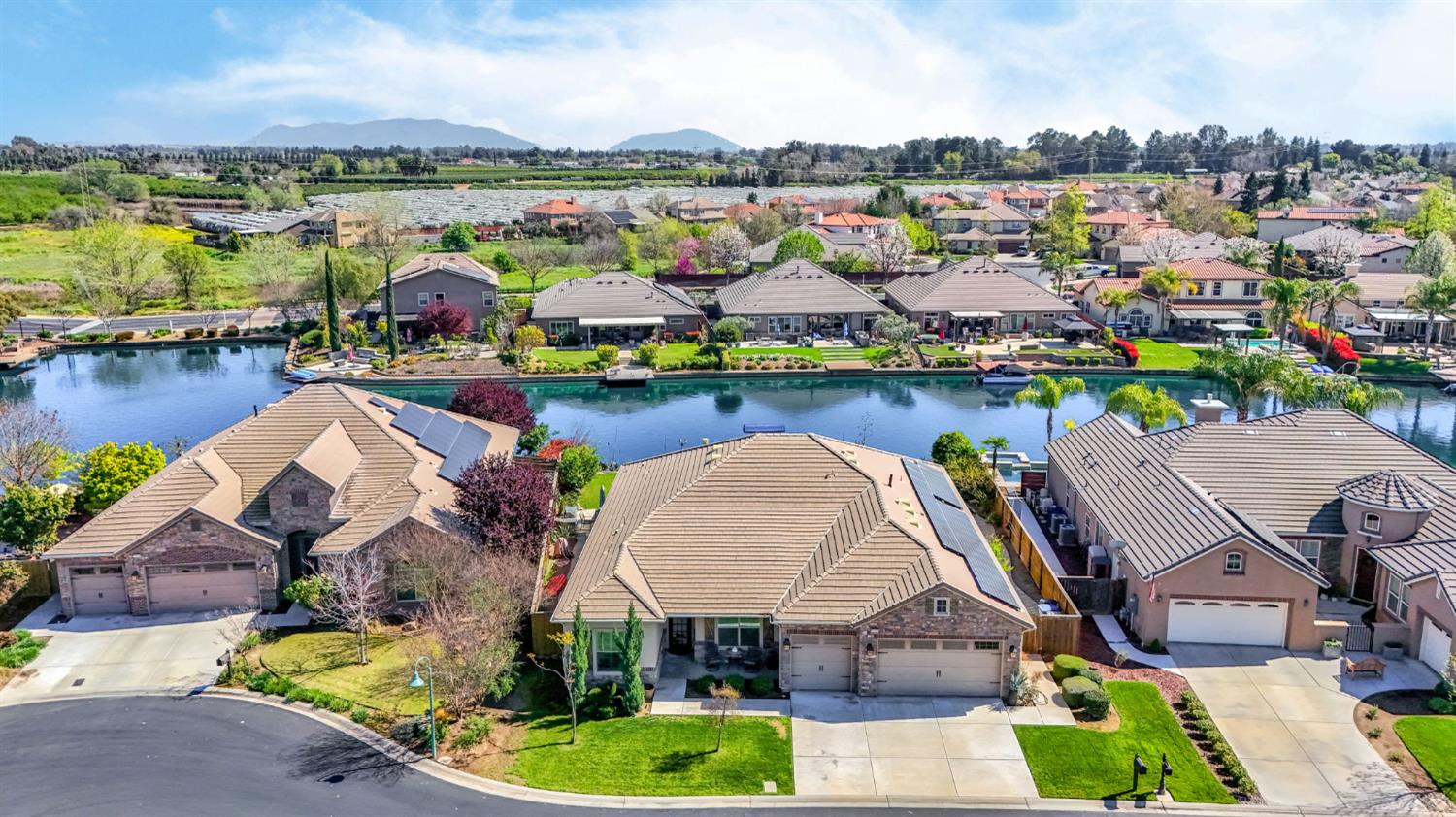 10819 E Fountain View, Clovis, CA 93619