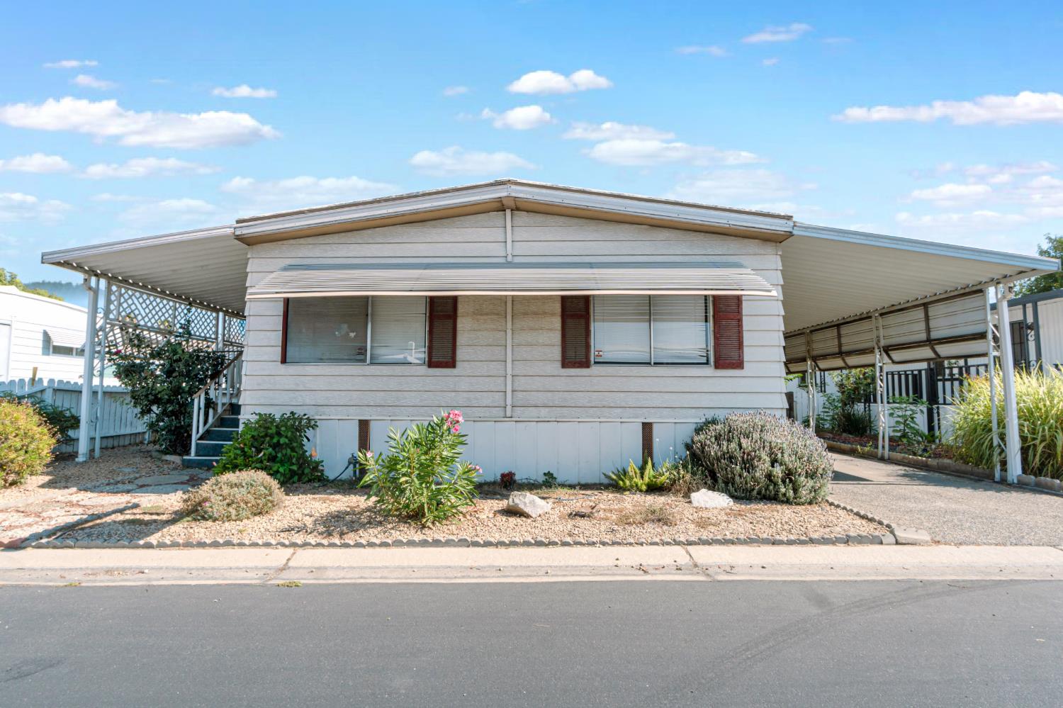 1218 E Cleveland Ave #152, Madera, CA 93638