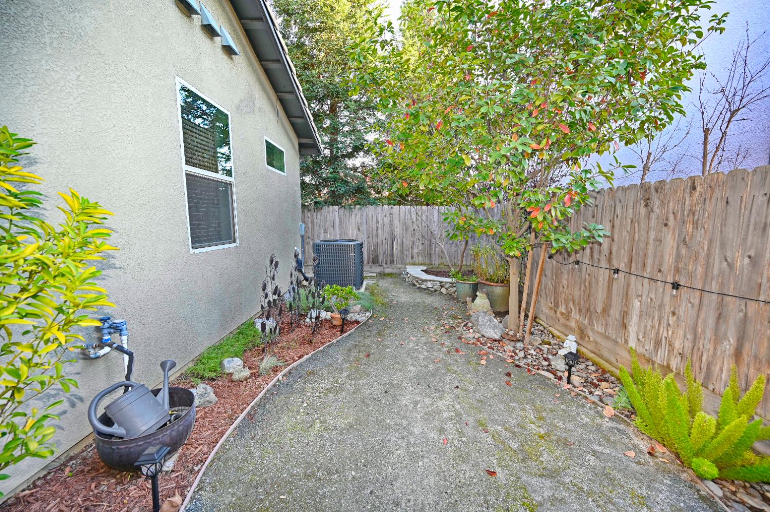 11333 N Cherry Sage Ave, Fresno, CA 93730