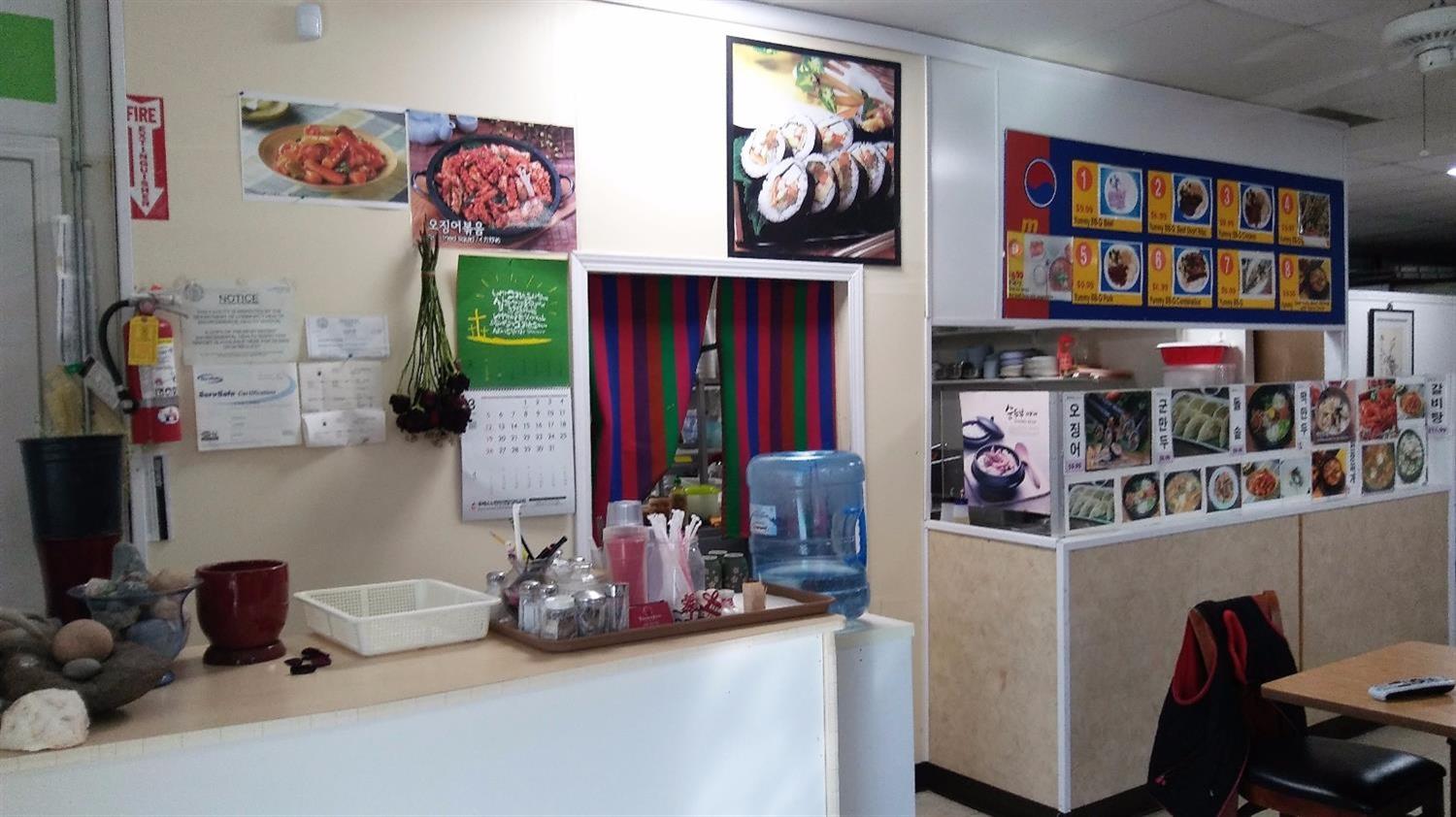 90 E Magill Ave, Fresno, CA 93710