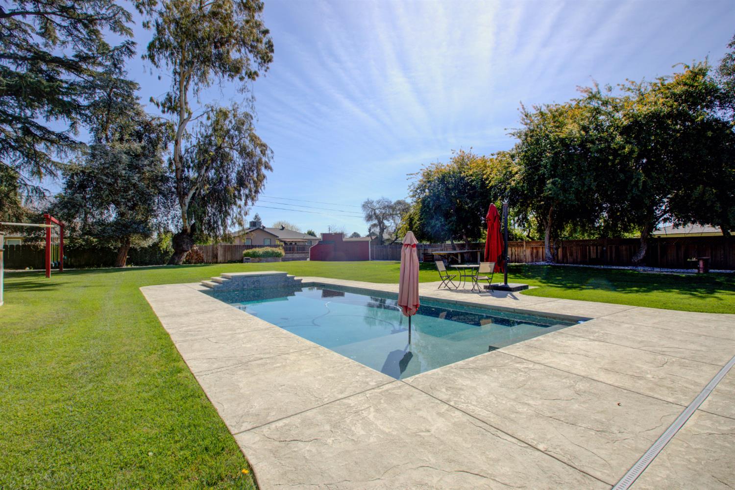 1750 1st St, Atwater, CA 95301