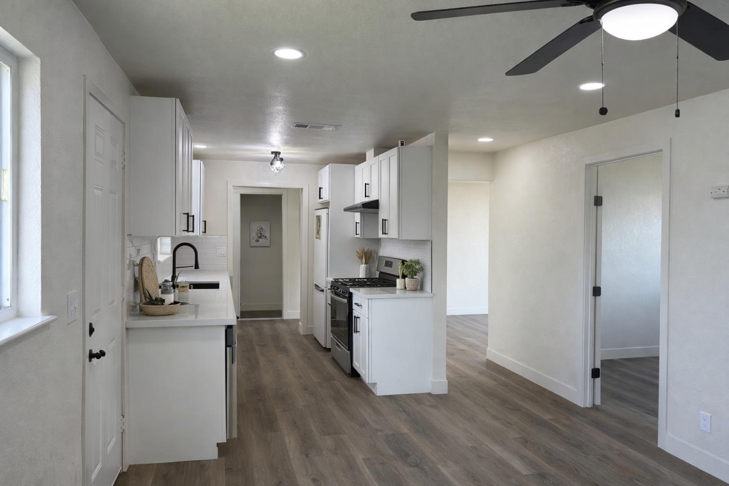 4264 Holt, Fresno, CA 93705