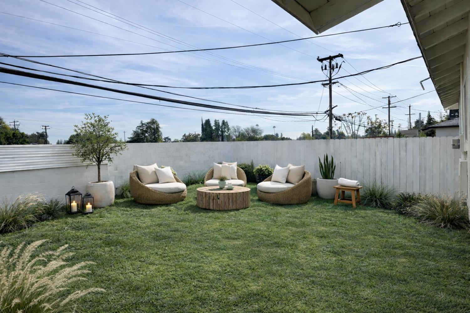 4264 Holt, Fresno, CA 93705