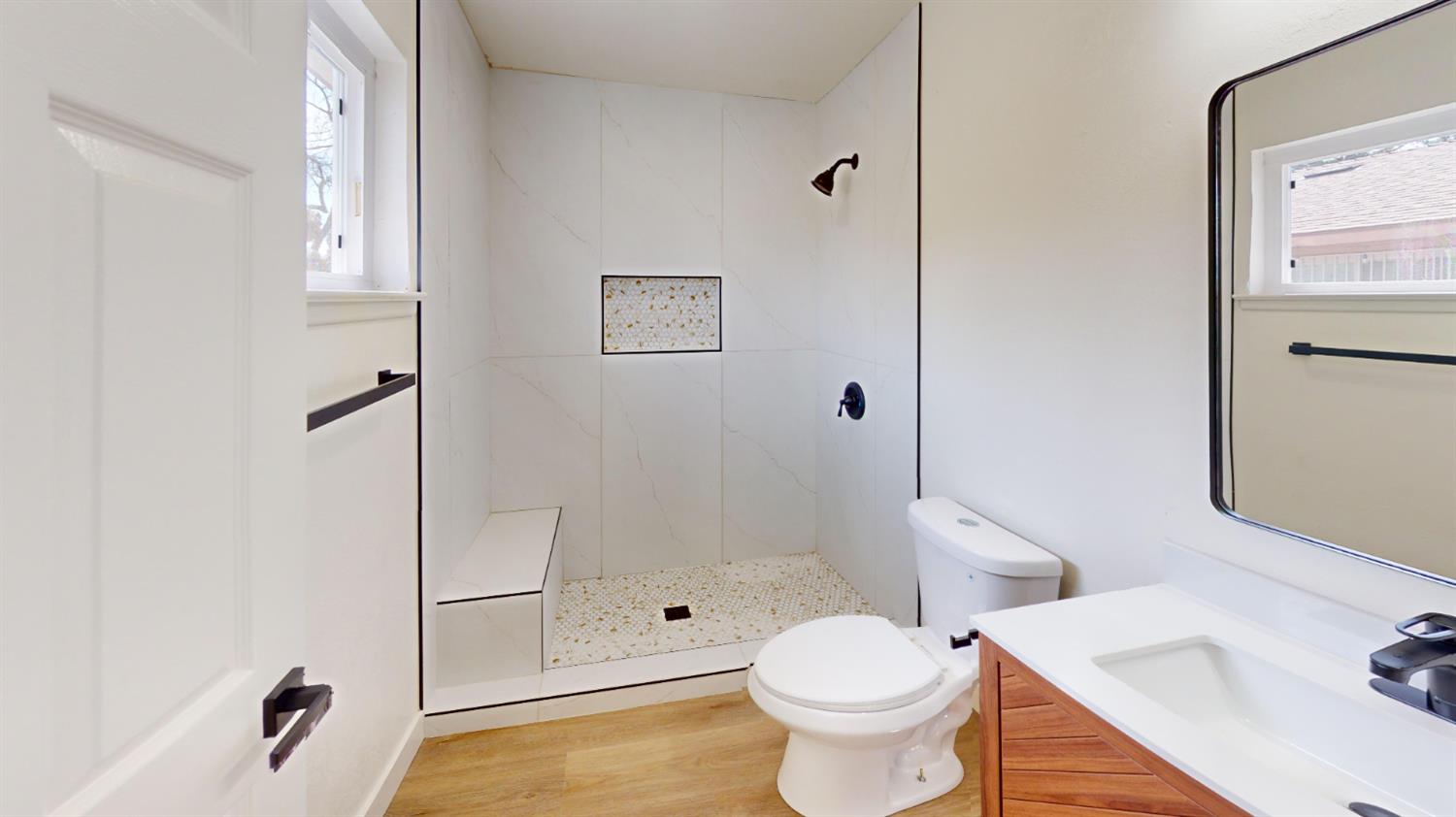 4264 Holt, Fresno, CA 93705