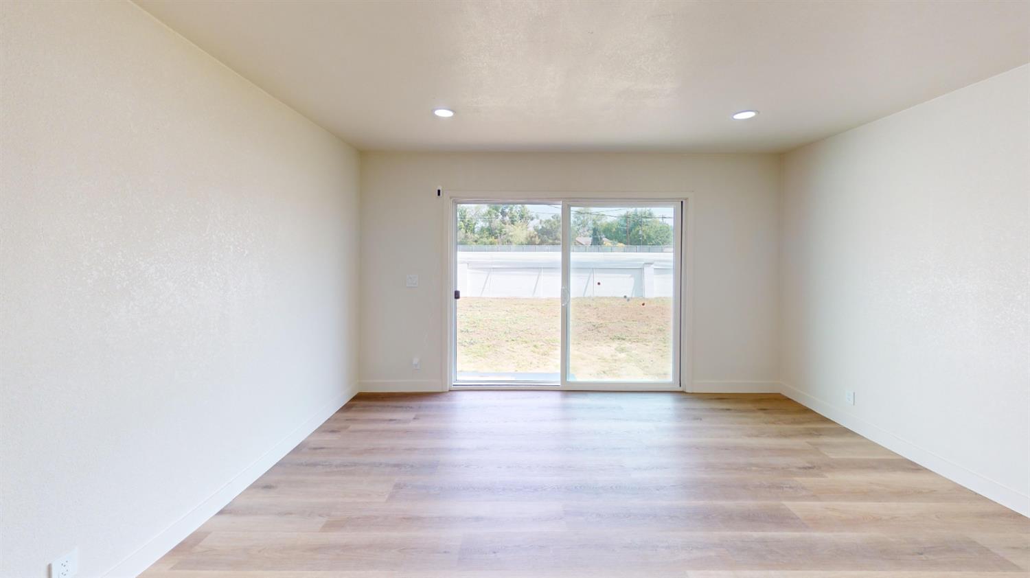 4264 Holt, Fresno, CA 93705