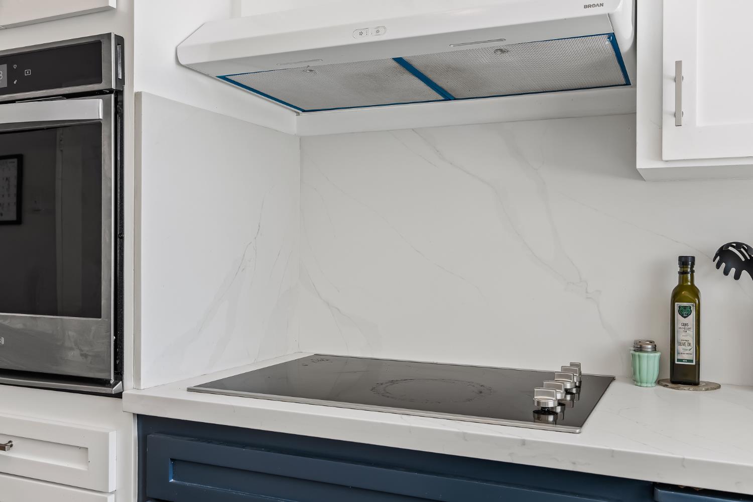 1438 W Locust Ave, Fresno, CA 93711