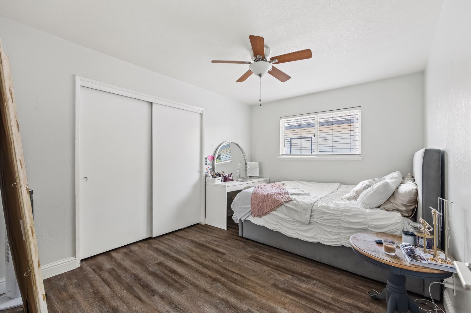 1438 W Locust Ave, Fresno, CA 93711