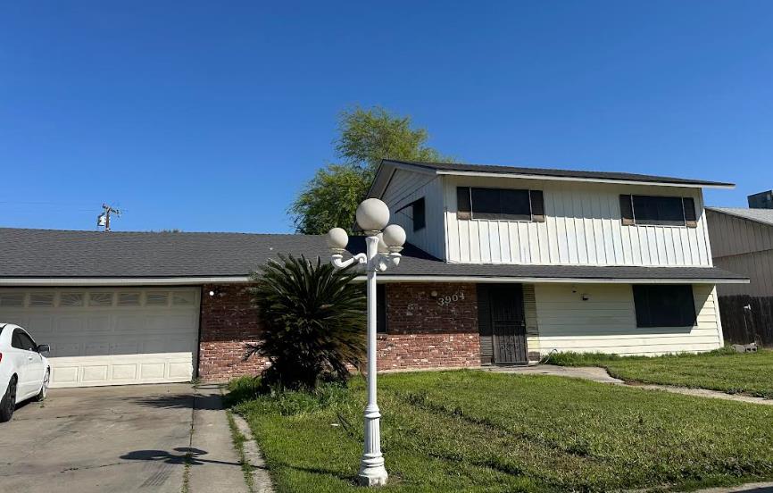 3904 W Cambridge Ave, Visalia, CA 93277