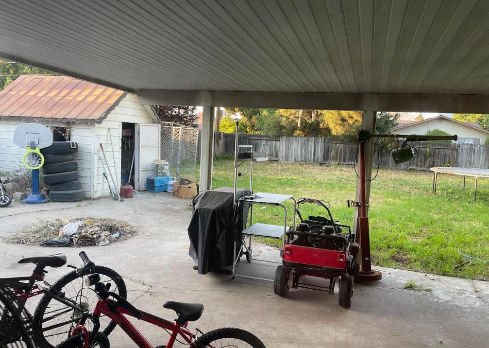 3904 W Cambridge Ave, Visalia, CA 93277