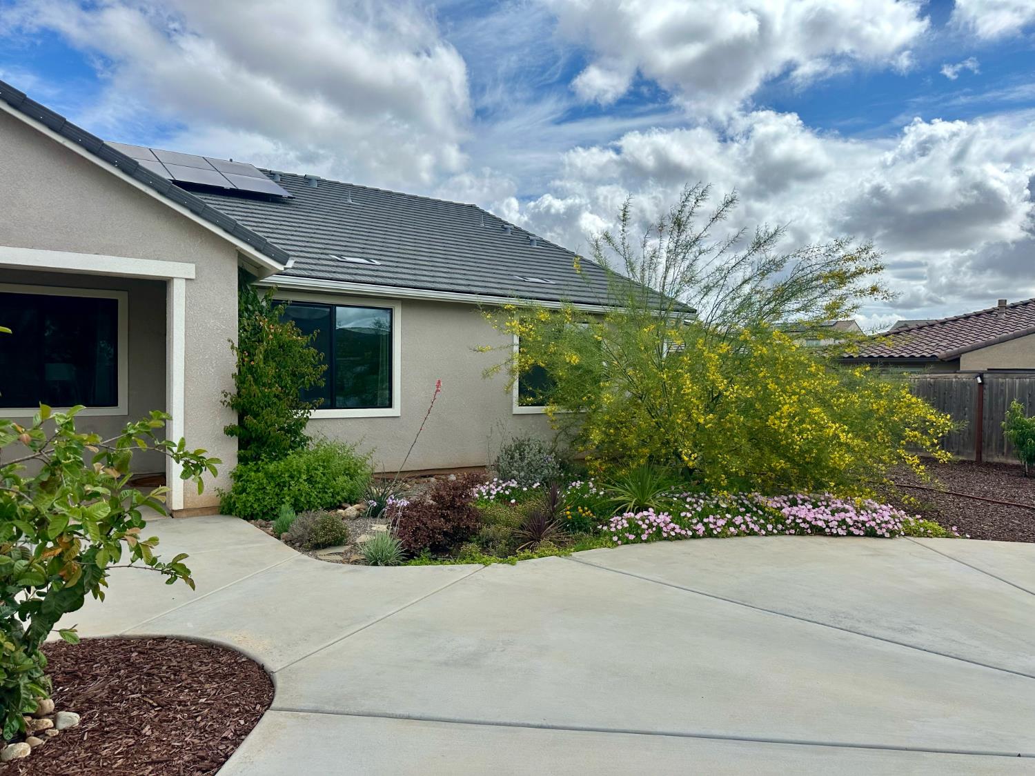 1022 Moonrise Way, Madera, CA 93636