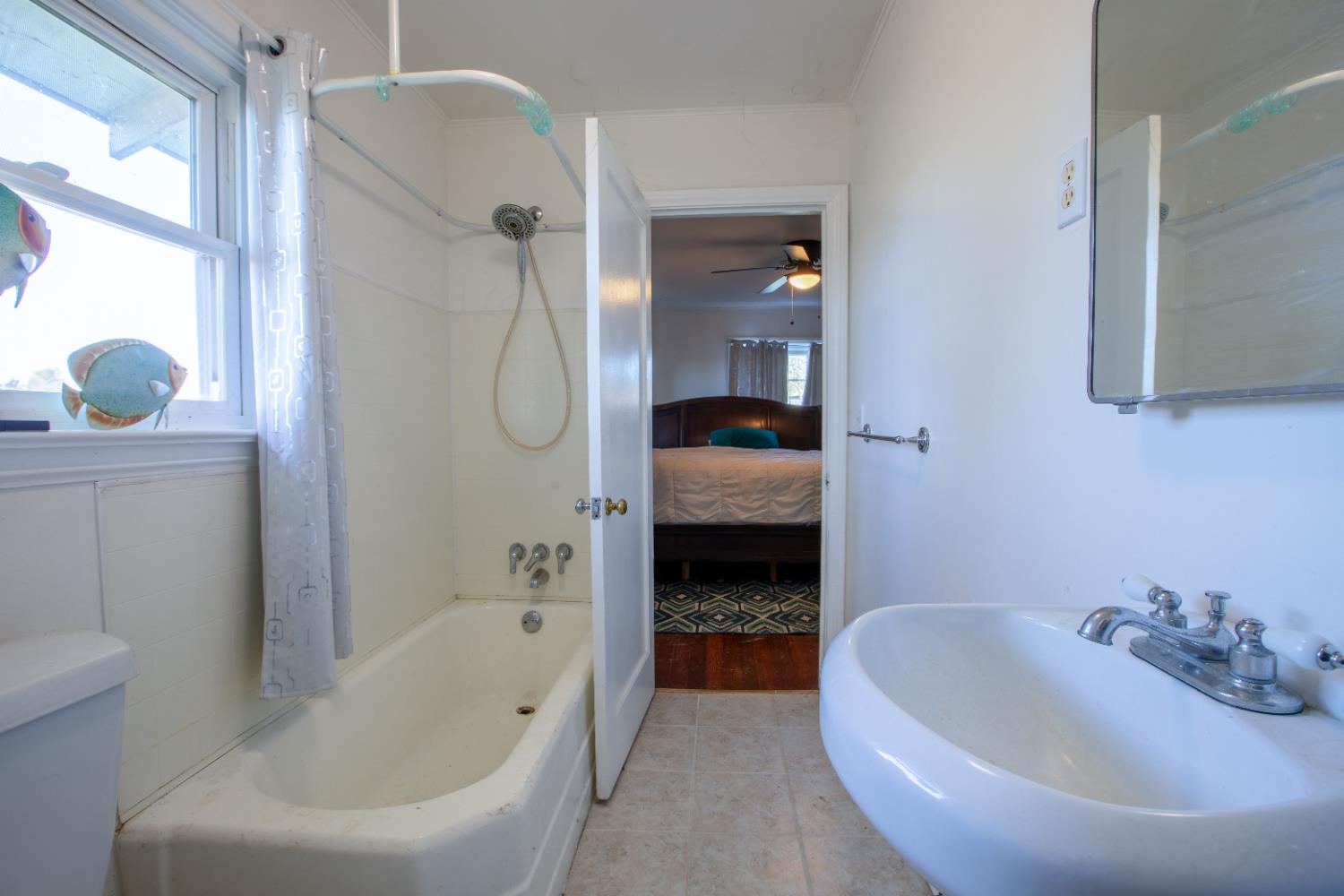 3942 E Marcus Ave, Friant, CA 93626