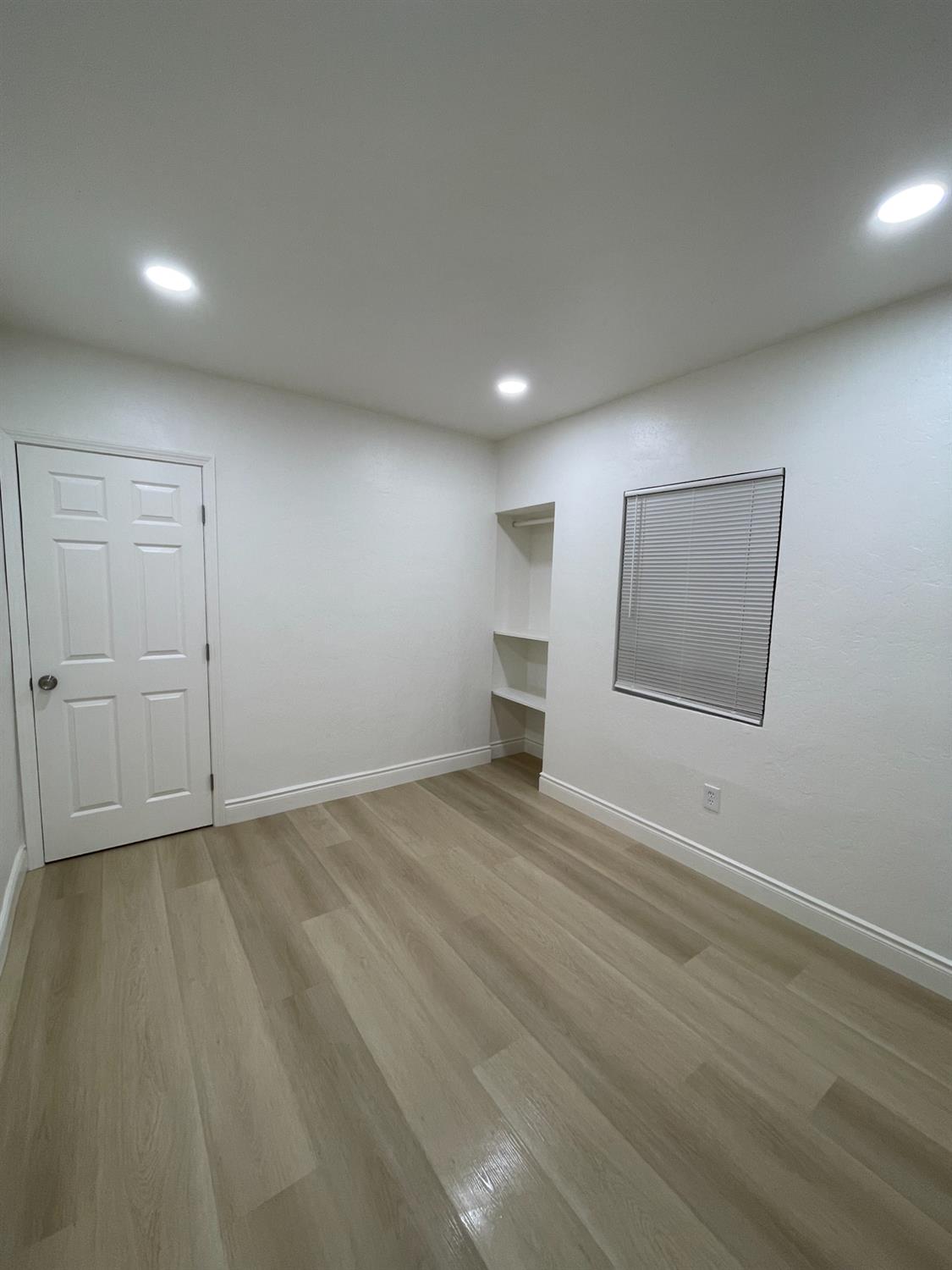 2524 E Grant Ave, Fresno, CA 93701