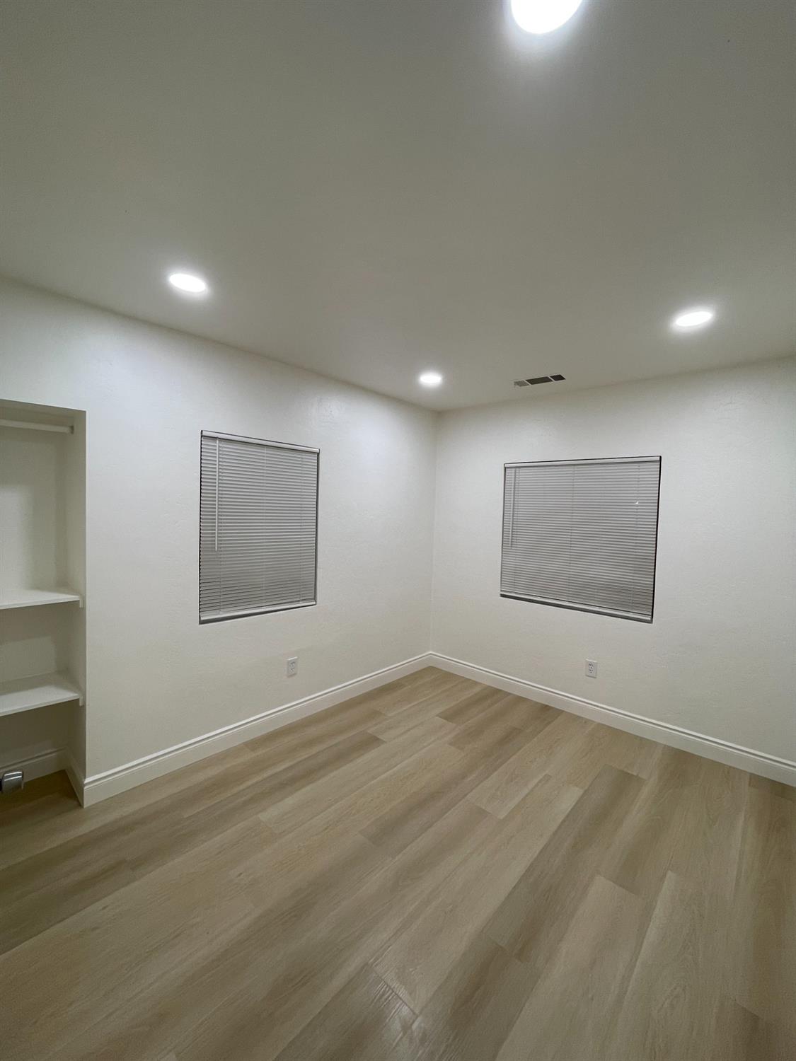 2524 E Grant Ave, Fresno, CA 93701