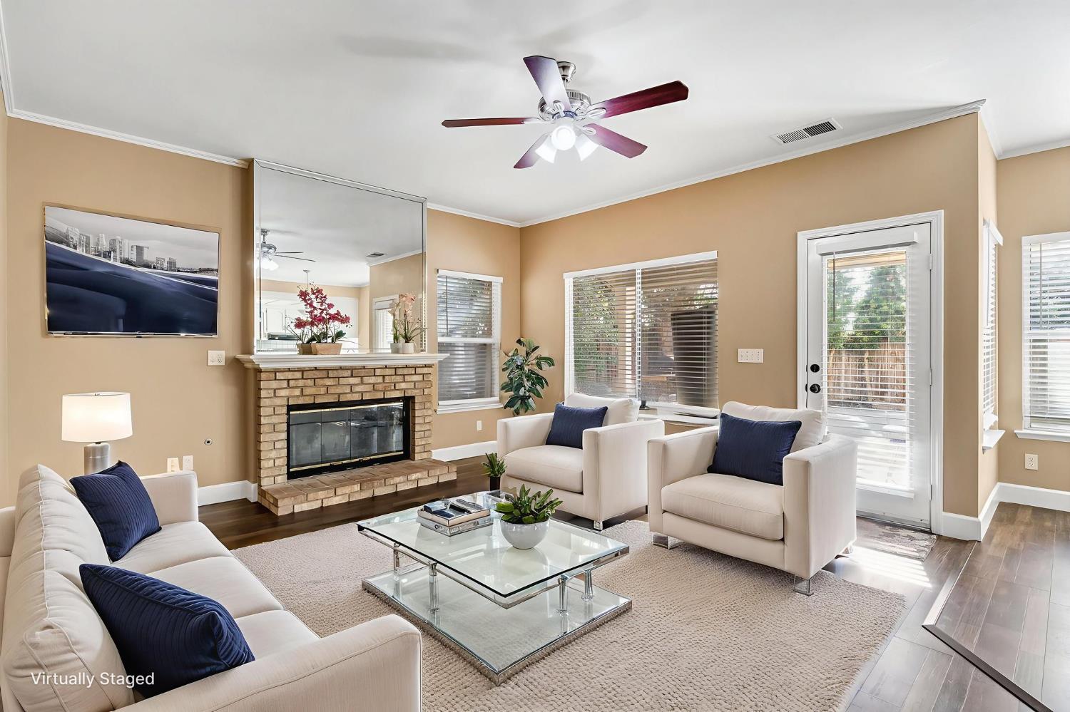 2034 Wrenwood Ave, Clovis, CA 93611