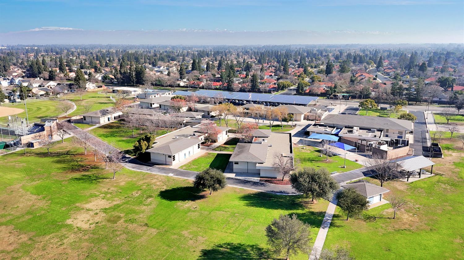 2034 Wrenwood Ave, Clovis, CA 93611