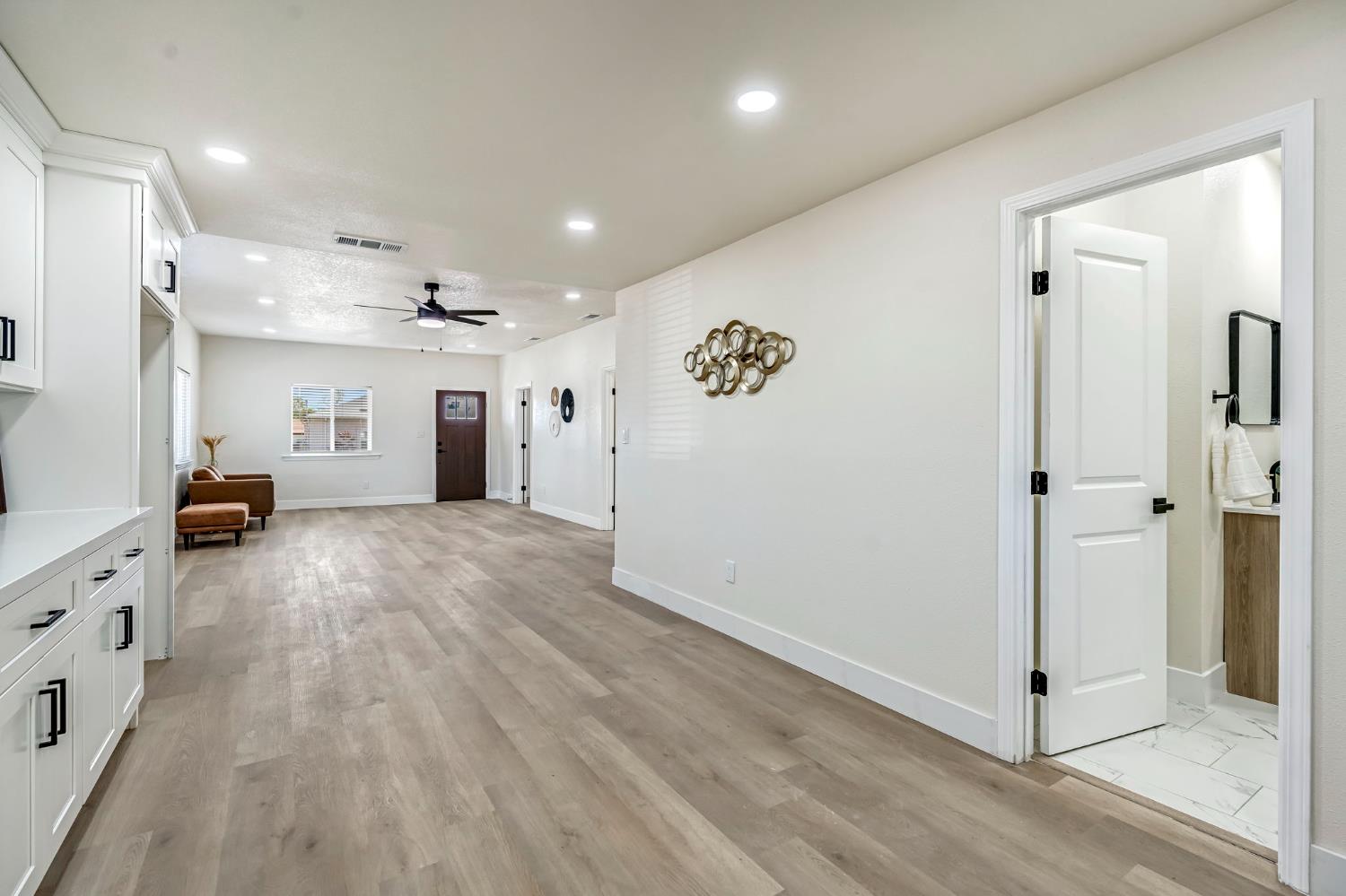 306 W Beechwood Ave, Pinedale, CA 93650